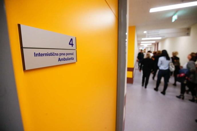 Internistična prva pomoč | Internistična prva pomoč je del urgentnega bloka UKC Ljubljana in je del bolnišnične nujne medicinske pomoči. Obravnava tiste bolnike, ki zaradi akutno nastale bolezni ali pa poslabšanja kronične bolezni potrebujejo takojšnjo obravnavo v bolnišnici. | Foto STA