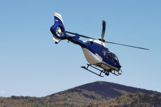 helikopter | Na območju Novega mesta je povečano število policistov iz različnih enot novomeške in sosednjih uprav. | Foto Civilna zaščita Severne Primorske