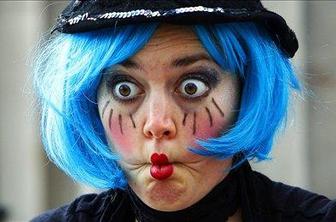 V Edinburgu se začenja tradicionalni Fringe festival