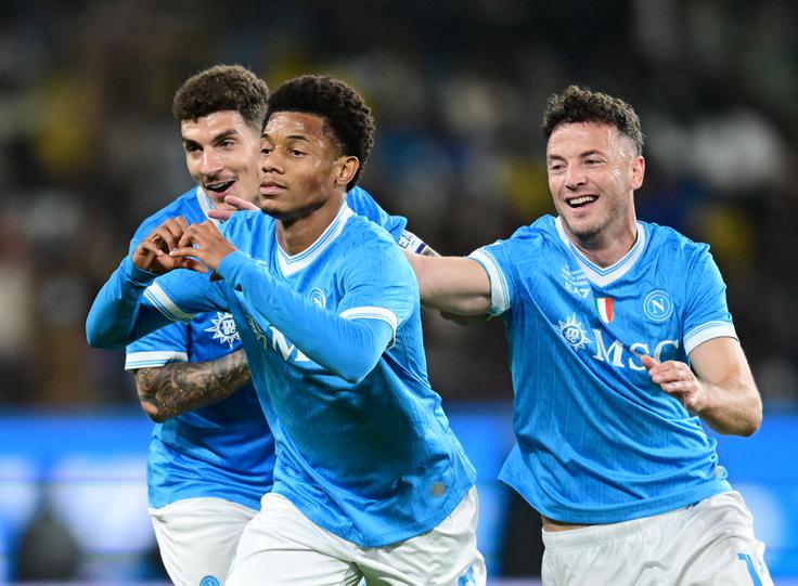 David Neres je dosegel oba zadetka za zmago. | Foto: Reuters