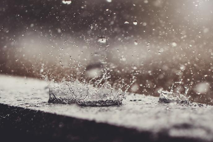 Dež, deževje, padavine | Po vročinskem valu z  visokimi temperaturami se nam v tem tednu obeta ohladitev s padavinami.  | Foto Thinkstock