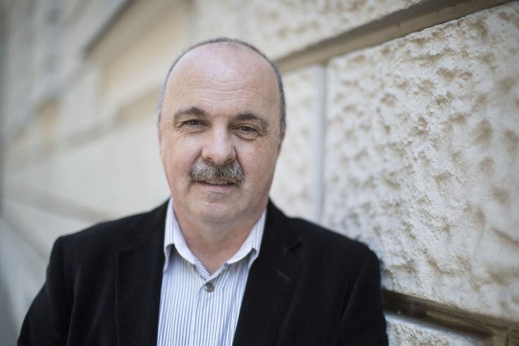 Obrnil se je tudi na informacijsko pooblaščenko. Ta naj bi policiji naložila, da mu mora pojasniti, kaj je s papirjem, ki naj bi ga podpisal leta 2010. Rok se izteče čez nekaj dni, pravi Karlovšek. | Foto: Matej Leskovšek