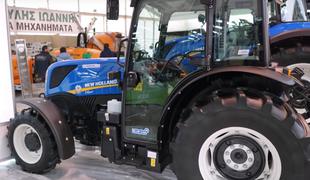 Ukradli 43 tisoč evrov vreden traktor