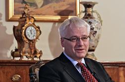 Hrvaški škofje kritizirali Josipovića zaradi odlikovanja novinarja