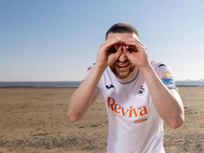 Prekrasna nagrada za Žana Vipotnika, ki navdušuje Otok in zabija kot v transu