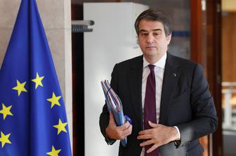 Bruselj s predlogom za prostovoljno preusmeritev kohezijskih sredstev v varnost in obrambo