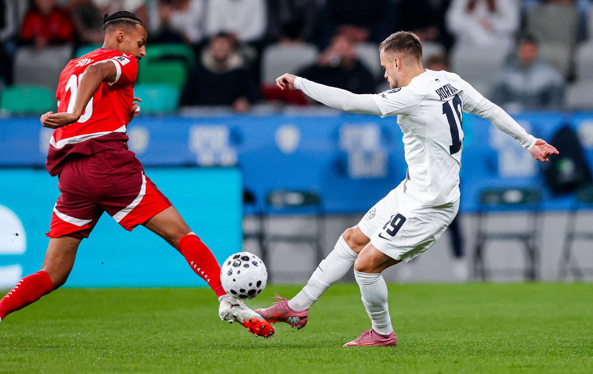 slovenska nogometna reprezentanca Tomi Horvat | Tomi Horvat je začel v prvi enajsterici. | Foto Aleš Fevžer