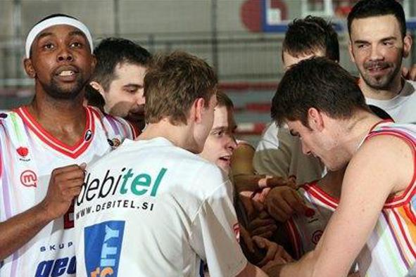 Slovan bo kaznoval le Clemonsa