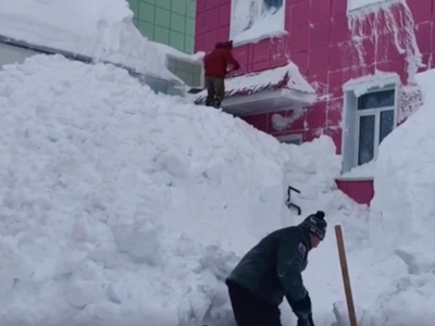 Neverjetni snežni zameti na Kamčatki #video