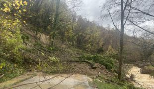 V Goriških brdih se je sprožil nov plaz