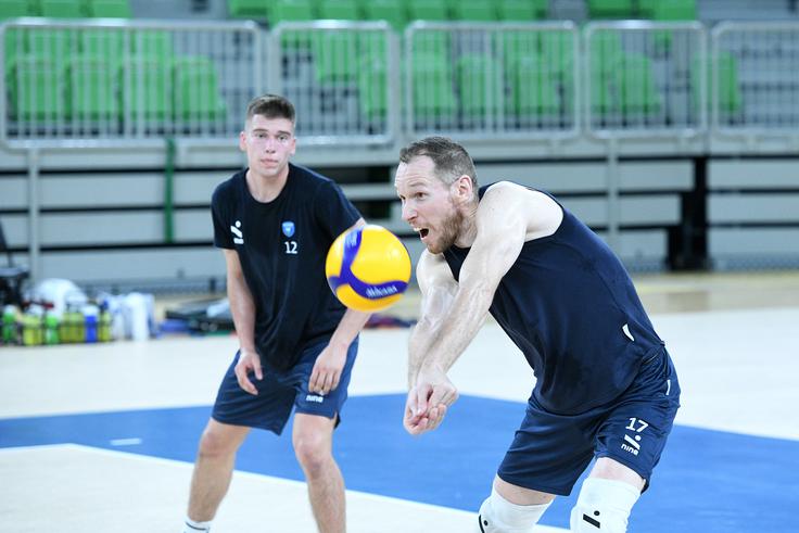 Kapetan Tine Urnaut, ki je drugi turnir izpustil, si želi, da bi bili bolj potrpežljivi in bi znali prepoznati položaje, iz katerih lahko dosegajo točke. | Foto: Odbojkarska zveza Slovenije