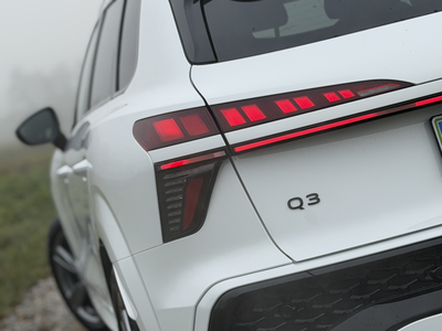 Audi z novim Q3: med vožnjo hitro pokaže svoje adute, koliko pa bo v Sloveniij stal?