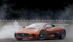 Dirkač F1 Felipe Massa: Bondov jaguar C-X75 je prava zver!