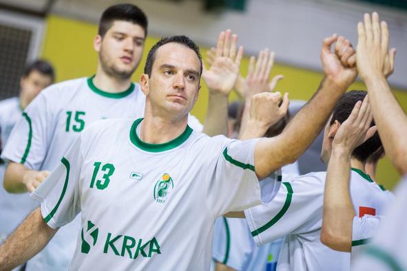 Krka še kar ne more iz krize