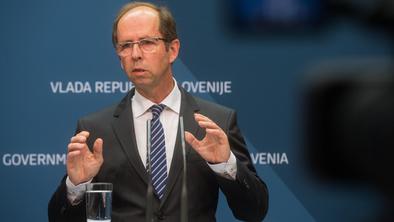 Vlada bo v ponedeljek najverjetneje razrešila predsednika upravnega odbora slabe banke