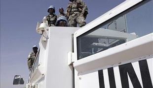 ZN začeli umikati osebje iz Darfurja