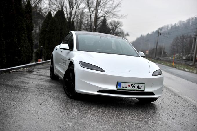 Baterije LFP imajo za zdaj manjše kapacitete pod 60 kWh. Tesla jih ponuja v modelu 3 in Y pri različici z enojnim motorjem.
 | Foto: Gregor Pavšič
