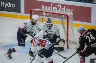 Fehervar izenačil serijo s Celovčani