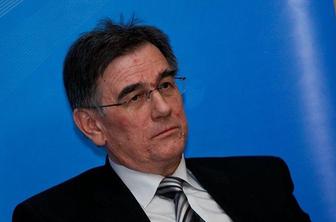 Pirnat: "Kajti tam sta dva očitno glasovala s figo v žepu"