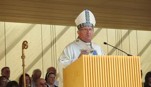 Nadškof Zore na Brezjah izpostavil pomen upanja #video