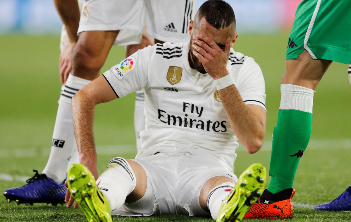 Real Madrid Karim Benzema | Karim Benzema si je zlomil prst na roki. | Foto Reuters