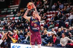 Gregor Hrovat ukradel žogo in zadel s polovice ob zvoku sirene