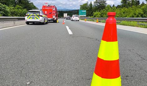 Huda nesreča na primorski avtocesti: motorist umrl na kraju