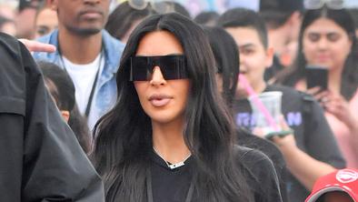 Kim Kardashian spet obtožili retuširanja družinskih fotografij