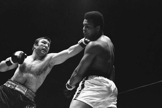 George Jure Chuvalo | George Jure Chuvalo v boju z Mohamedom Alijem, s katerim je zdržal vseh 15 rund. | Foto Guliverimage