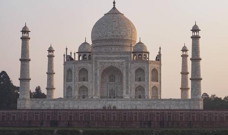 Taj Mahal: veličastna zgradba, ki simbolizira ljubezen med cesarjem in njegovo ženo