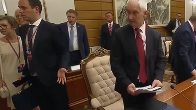 Severni Korejci Putinovim možem ukazali, naj takoj zapustijo prostor #video