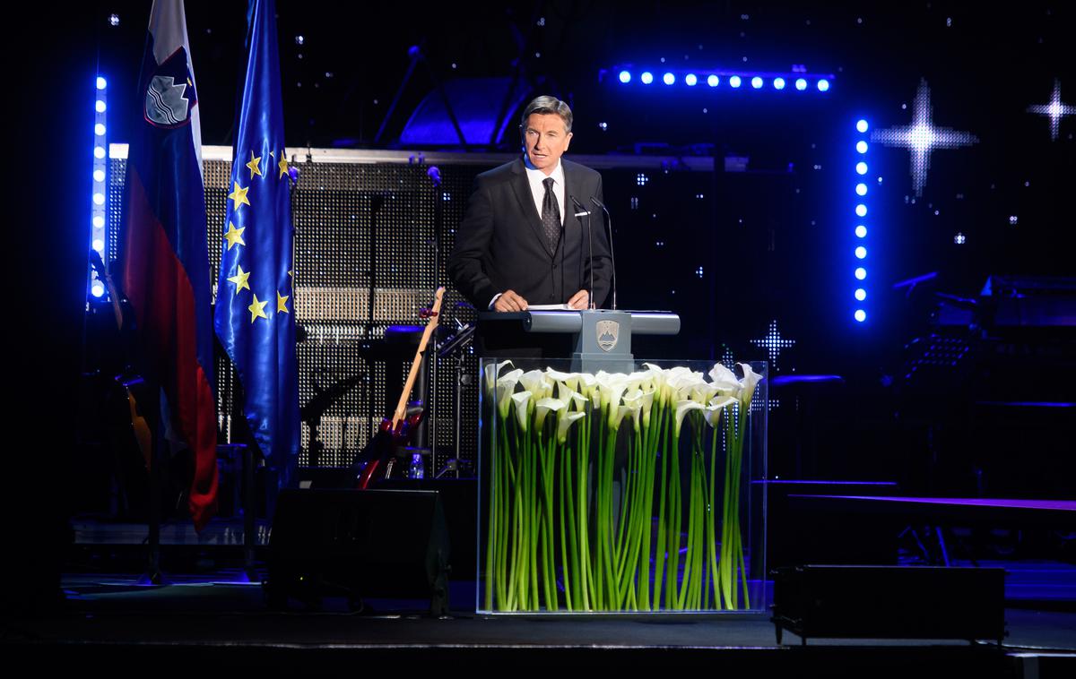 Osrednja slovesnost ob dnevu državnosti | Državljankam in državljanom je predsednik države Borut Pahor zaželel, da bi ostali pogumni, saj pogumne spremlja sreča. | Foto STA