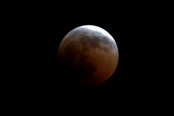 Luna | Če bo Kitajski uspela, bo prva država, ki je sondo spravila na temno stran Lune. | Foto Reuters