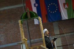 Muslimani ob koncu ramadana začenjajo tridnevni bajram
