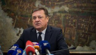 Janković gre na NPU in nad Praprotnika (video)
