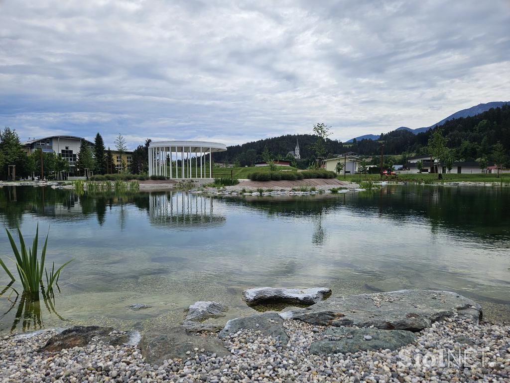 park Jezero, Prevalje