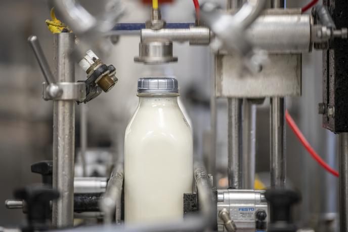 Mleko | Uživanje živalskega mleka v stepah je pred tisočletji usodno spremenilo svetovno zgodovino. Na nemškem inštitutu Maxa Plancka so tako mleko poimenovali kar za supermoč. | Foto Guliverimage