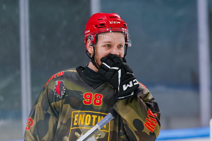 HDD Jesenice, Blaž Tomaževič | Blaž Tomaževič se seli k aktualnemu prvaku Alpske lige Zell am Seeju.  | Foto Aleš Fevžer