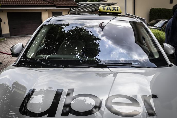 UBER Slovenija. Morena Šimatić | 20. maja so po ljubljanskih ulicah potnike prvič peljali vozniki Uberja. | Foto Bojan Puhek