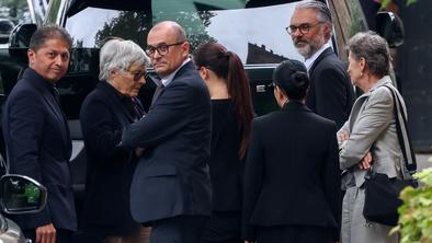 V Italiji zasebni pogreb modnega oblikovalca Giorgia Armanija
