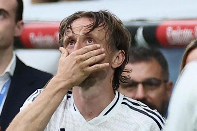 Luka Modrić | Luka Modrić se je po koncu sezone po dolgih letih poslovil od Madrida. | Foto Reuters