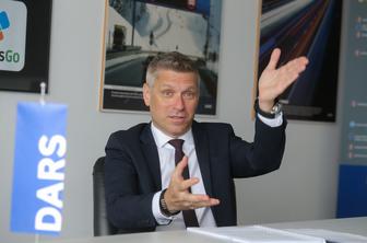 Dars pojasnjuje: cene vinjet, novo merjenje hitrosti, kdaj tretji pas?