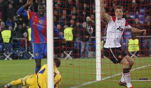 Na prisilni počitek še Jonny Evans