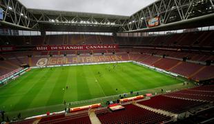 Galatasaray brez treningov zaradi okuženega