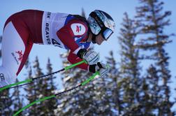 Avstrijka po hudi poškodbi spet na smučeh