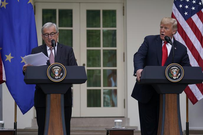 Jean-Claude Juncker in Donald Trump | Predsednik Evropske komisije Jean-Claude Juncker (levo) in ameriški predsednik Donald Trump (desno) | Foto Reuters