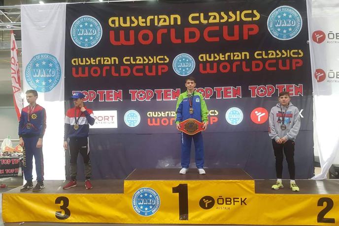 Kickboxing | Luka Ornek Mikša iz ljubljanskega kluba Gepard je v slovensko bero prispeval dve zlati in eno bronasto medaljo. | Foto Športni center Gepard/Facebook