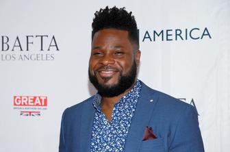 Na družinskem potovanju umrl priljubljeni igralec Malcolm-Jamal Warner