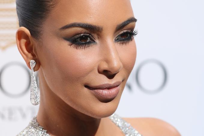 Mejkap, ki je morda videti dobro na Kim Kardashian, ni nujno videti dobro na vašem tipu obraza. | Foto: Getty Images