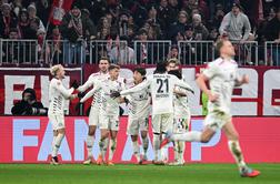 Bayern le do točke pri zadnjeuvrščenih